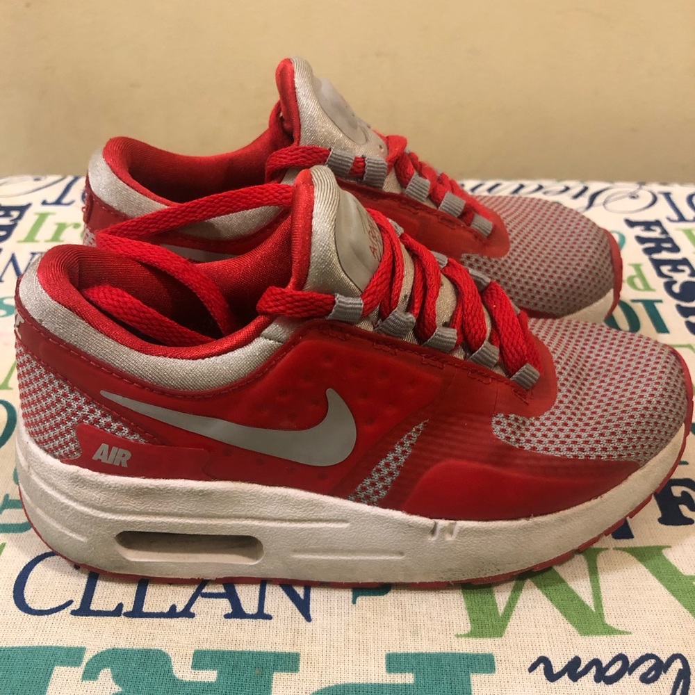 Nike toddler sneakers